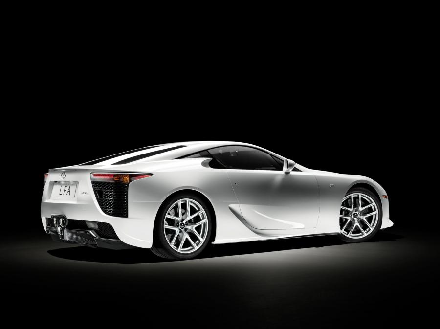  Lexus LF-A 2010 года  (фото 33 из 213)